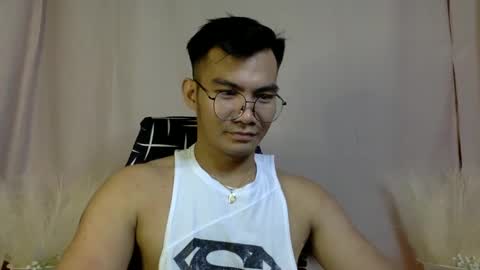 Snapshot of 000batman000 chatting on December 14, 2024, 7:18 am Bruce online show from December 14, 2024, 7:18 am