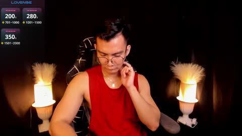 Snapshot of 000batman000 chatting on February 25, 2025, 2:14 am Bruce online show from February 25, 2025, 2:14 am