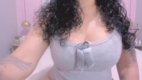 Snapshot of 00valeriasexxx chatting on December 16, 2024, 3:32 pm Valeria online show from December 16, 2024, 3:32 pm