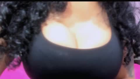 Snapshot of 00valeriasexxx chatting on January 9, 2025, 5:22 pm Valeria online show from January 9, 2025, 5:22 pm