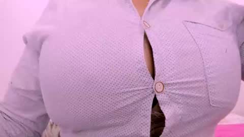 Snapshot of 00valeriasexxx chatting on October 6, 2025, 11:18 am Valeria online show from October 6, 2025, 11:18 am