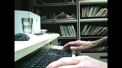 01quebecboy69 online show from February 26, 2025, 8:00 pm