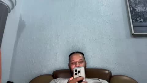 Snapshot of 0_kingsley chatting on December 3, 2024, 8:50 pm Kingsley online show from December 3, 2024, 8:50 pm