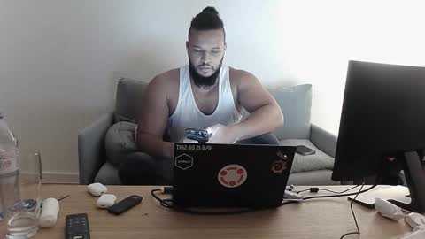 Snapshot of 0_kingsley chatting on October 20, 2025, 11:16 pm Kingsley online show from October 20, 2025, 11:16 pm