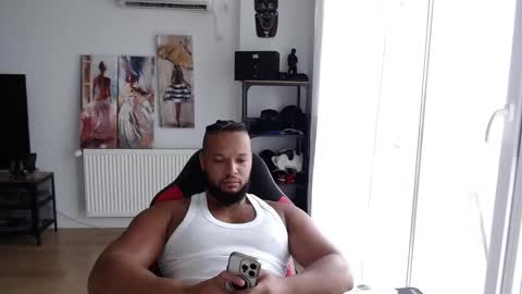 Snapshot of 0_kingsley chatting on February 9, 2026, 2:21 pm Kingsley online show from February 9, 2026, 2:21 pm