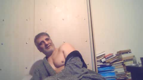 Snapshot of 0luvmonkey chatting on February 8, 2026, 10:46 pm 0luvmonkey online show from February 8, 2026, 10:46 pm