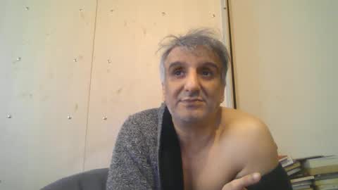 Snapshot of 0luvmonkey chatting on February 24, 2026, 12:03 pm 0luvmonkey online show from February 24, 2026, 12:03 pm