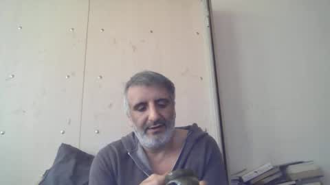 0luvmonkey online show from April 5, 2026, 1:19 pm