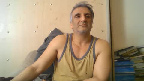0luvmonkey online show from April 25, 2026, 3:42 pm