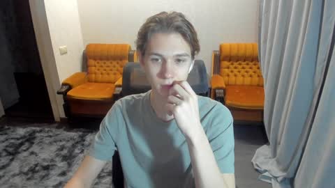 Snapshot of 0verlandd chatting on January 15, 2025, 12:30 am Adam online show from January 15, 2025, 12:30 am