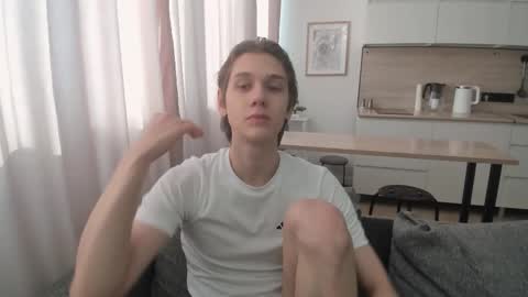 Snapshot of 0verlandd chatting on September 11, 2025, 9:53 am Adam online show from September 11, 2025, 9:53 am