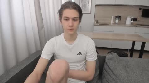 Snapshot of 0verlandd chatting on September 21, 2025, 6:15 am Adam online show from September 21, 2025, 6:15 am