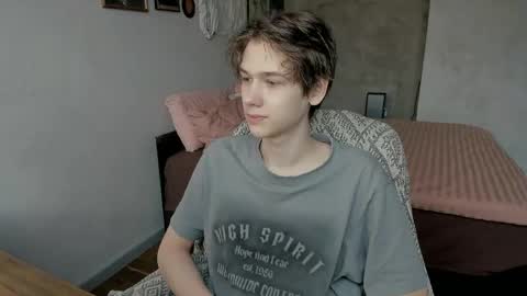 Snapshot of 0verlandd chatting on April 19, 2026, 5:07 am Adam online show from April 19, 2026, 5:07 am