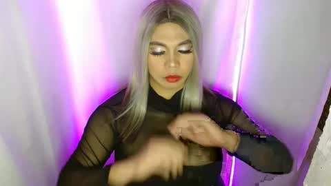 Snapshot of 11inchsinglecious chatting on January 16, 2025, 7:28 am HUGECOCK online show from January 16, 2025, 7:28 am