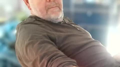 Chris online show from November 8, 2025, 1:11 pm