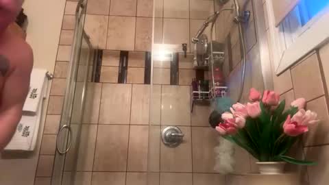 12sil online show from April 17, 2026, 1:03 pm