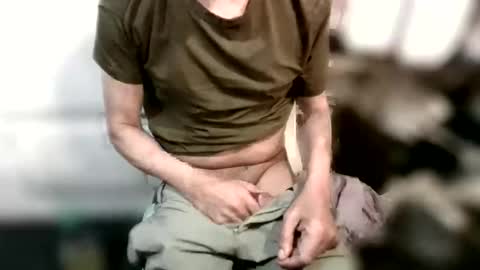 Snapshot of 1511russell chatting on February 11, 2026, 3:28 pm 1511russell online show from February 11, 2026, 3:28 pm