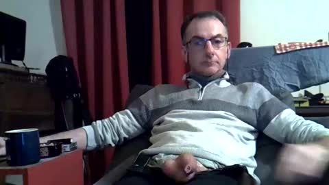 18remy45 online show from December 2, 2025, 8:37 pm