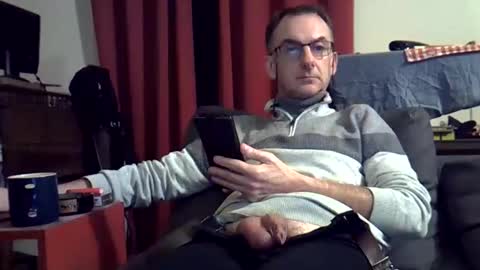 18remy45 online show from December 3, 2025, 8:40 pm