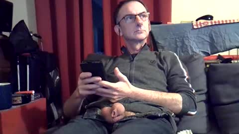 Snapshot of 18remy45 chatting on April 19, 2026, 6:10 pm 18remy45 online show from April 19, 2026, 6:10 pm
