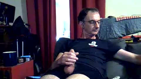 Snapshot of 18remy45 chatting on May 26, 2026, 3:30 pm 18remy45 online show from May 26, 2026, 3:30 pm
