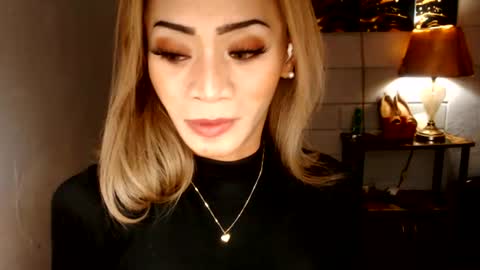 Snapshot of 1bigsurprise4you chatting on June 22, 2026, 3:25 am angel online show from June 22, 2026, 3:25 am