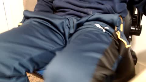 i erupt if you suck ur nipples 4 me and look at the camera while watching me online show from February 12, 2025, 12:01 pm