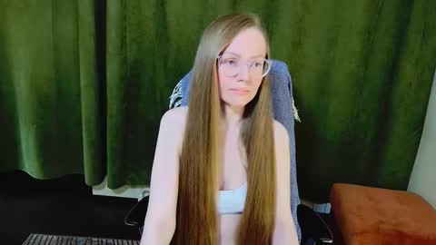 Snapshot of 1goldilocks chatting on March 4, 2026, 5:08 pm online show from March 4, 2026, 5:08 pm