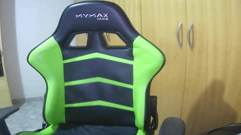 1good_vibes1 online show from April 21, 2026, 3:13 am