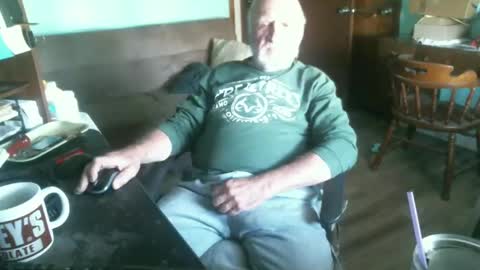 Snapshot of 1handyanddee chatting on December 26, 2024, 5:19 pm 1handyanddee online show from December 26, 2024, 5:19 pm