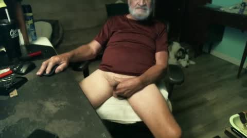 Snapshot of 1handyanddee chatting on October 12, 2025, 2:43 am 1handyanddee online show from October 12, 2025, 2:43 am