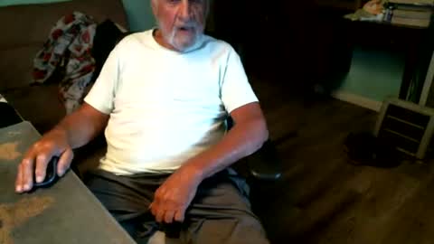 1handyanddee online show from June 29, 2026, 12:17 am
