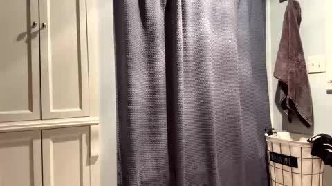 1hunglo412 online show from September 30, 2025, 2:16 am