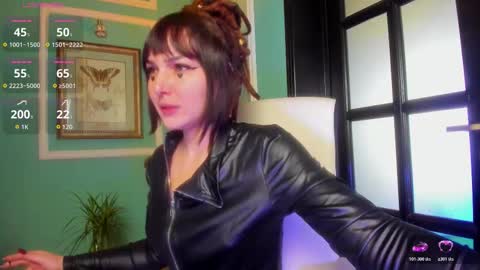 Moona  online show from November 26, 2025, 9:43 am