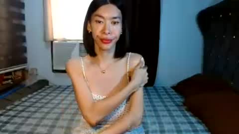 1perfectmodel online show from July 24, 2026, 2:42 am