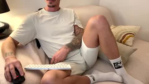 Snapshot of 1psycho2boogie chatting on December 25, 2024, 9:00 pm TORCH online show from December 25, 2024, 9:00 pm