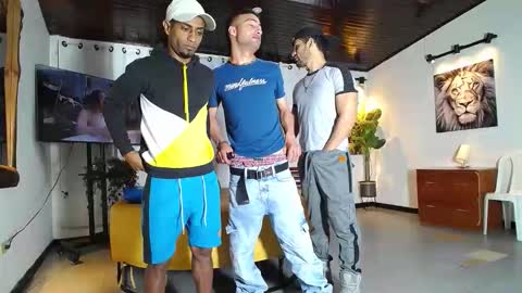 pushman online show from April 1, 2026, 11:44 am