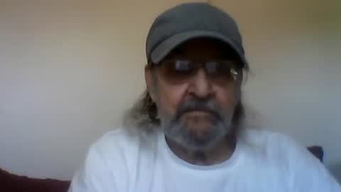 1valentine online show from October 31, 2025, 7:04 pm