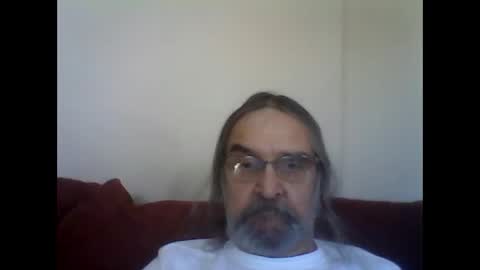 1valentine online show from November 7, 2025, 6:52 pm