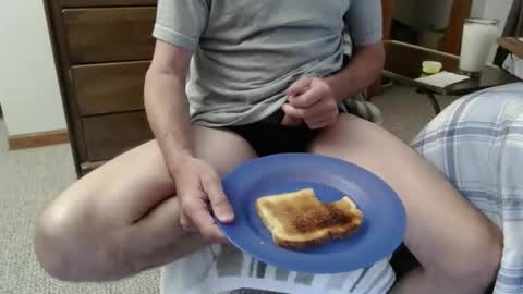 1xy2z online show from September 11, 2025, 12:27 pm