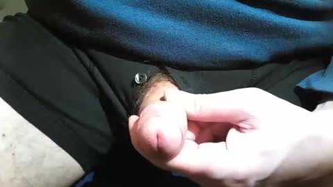 2001uwuk online show from January 5, 2025, 9:14 pm