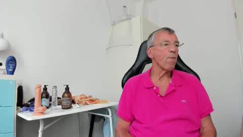 Henk online show from September 11, 2025, 1:44 pm