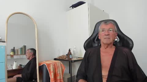 Snapshot of 200gentleman chatting on June 21, 2026, 2:19 pm Henk online show from June 21, 2026, 2:19 pm
