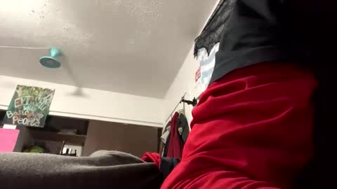 Snapshot of 21yearsy0ung9icheshung chatting on December 1, 2025, 6:35 pm AlecurClit online show from December 1, 2025, 6:35 pm