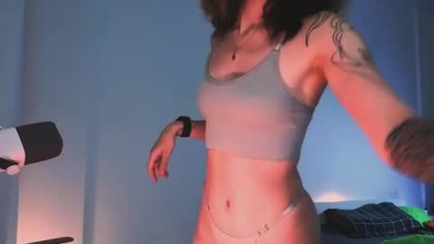 Snapshot of 2b_ chatting on June 7, 2026, 1:10 am Sasha weekend from 14 to 27 November online show from June 7, 2026, 1:10 am