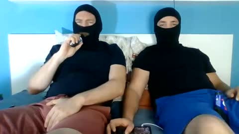 Snapshot of 2frenchfriends chatting on June 6, 2026, 9:19 pm 2frenchfriends online show from June 6, 2026, 9:19 pm