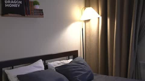 Elley  online show from March 12, 2026, 6:30 am