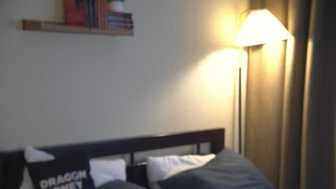 Elley  online show from March 27, 2026, 6:19 am