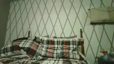 2hottietottie online show from September 18, 2025, 6:48 am