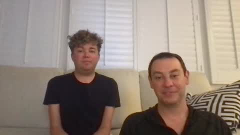 Snapshot of 2hungboys chatting on April 25, 2026, 6:49 am Roommates online show from April 25, 2026, 6:49 am